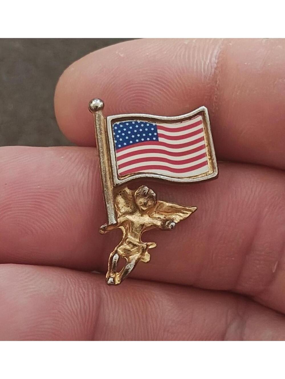 70s Signed FAF Inc. Gold Tone Patriotic American Flag Guardian Angel/Cherub Pin
